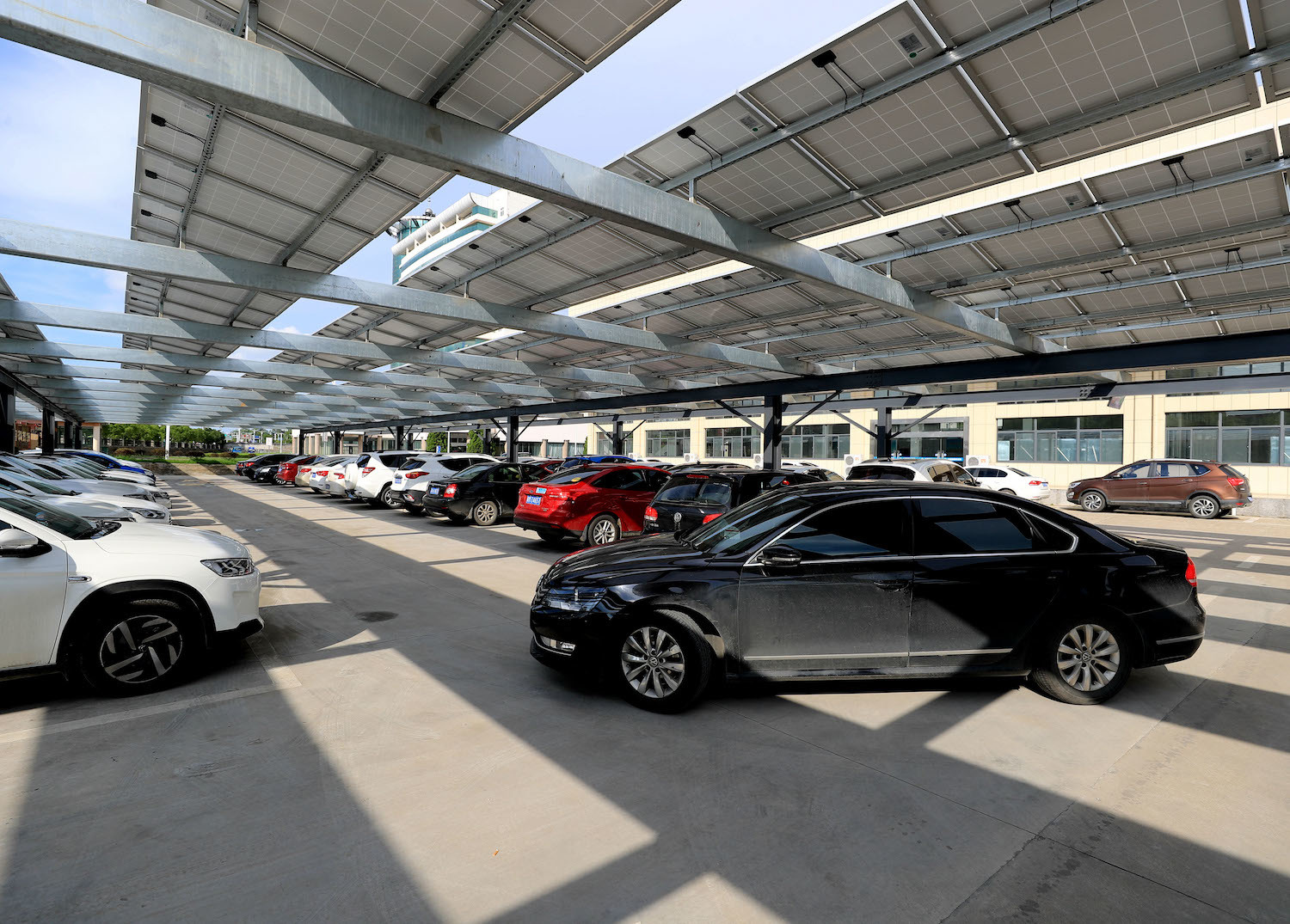 Why Putting Solar Canopies on Parking Lots Is a Smart Green Move